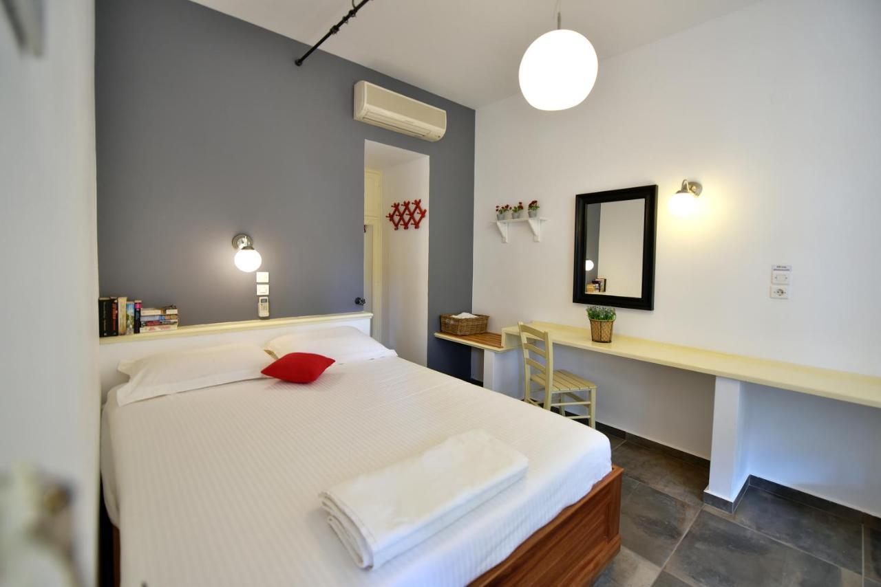 Piteoussa Rooms Ýdra Eksteriør bilde