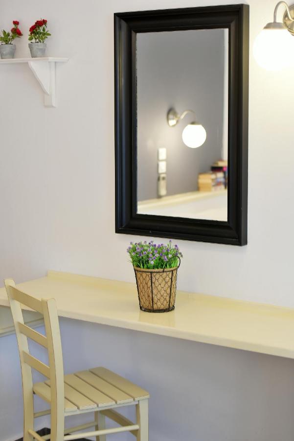 Piteoussa Rooms Ýdra Eksteriør bilde