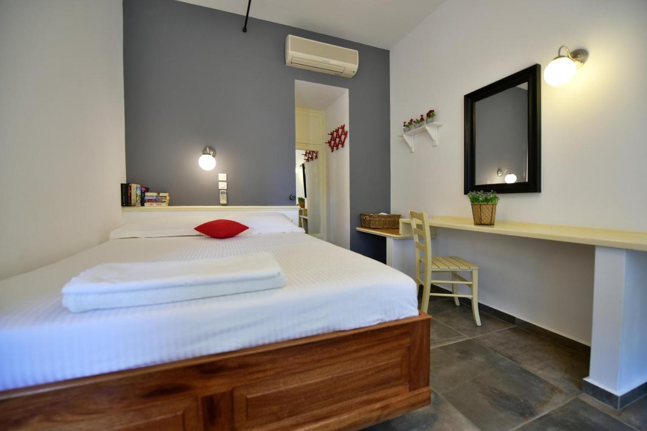 Piteoussa Rooms Ýdra Eksteriør bilde