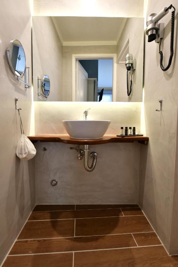 Piteoussa Rooms Ýdra Eksteriør bilde