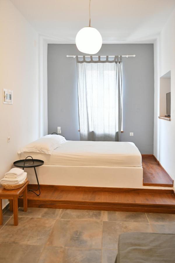 Piteoussa Rooms Ýdra Eksteriør bilde