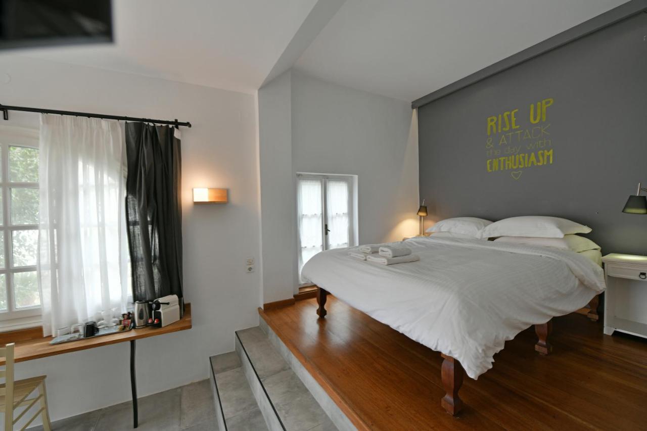 Piteoussa Rooms Ýdra Eksteriør bilde